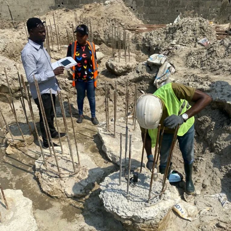 Greyfieldltd's tweet photo. Work in progress ✅
Pile integrity test for THE ROSEPEARL luxury apartments.
Build with us today!
We are more than experienced and dedicated when it comes to luxury buildings.
#greyfieldservices
#luxuryhome 
#Bitcoin https://t.co/1DqlJJmDVt
