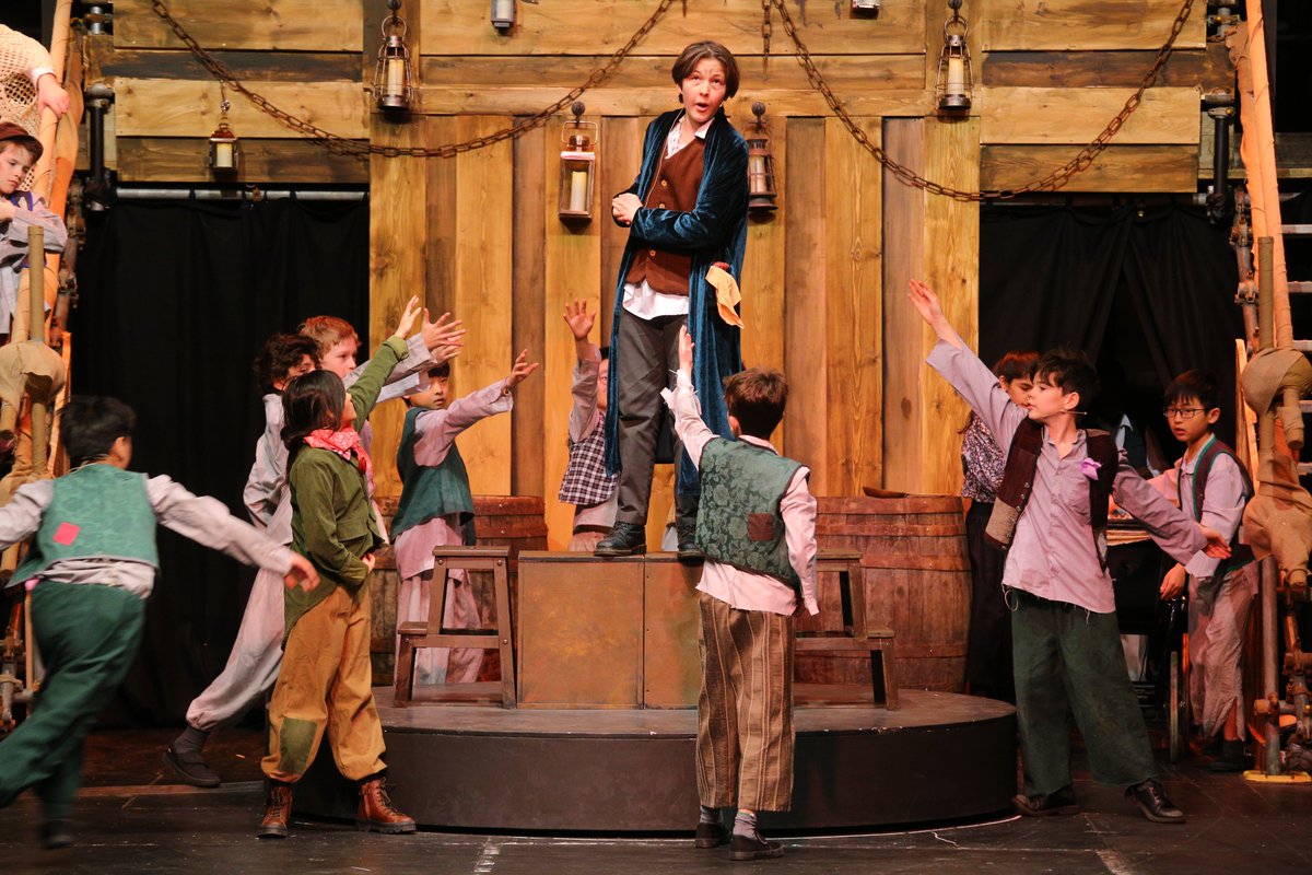 We were all astounded by the fantastic Middle School production of Oliver. The children from Years 5 and 6 have dedicated themselves tirelessly over the past few months, and each one had their moment to sparkle. #drama #dance #musical #Oliver #creativearts #education