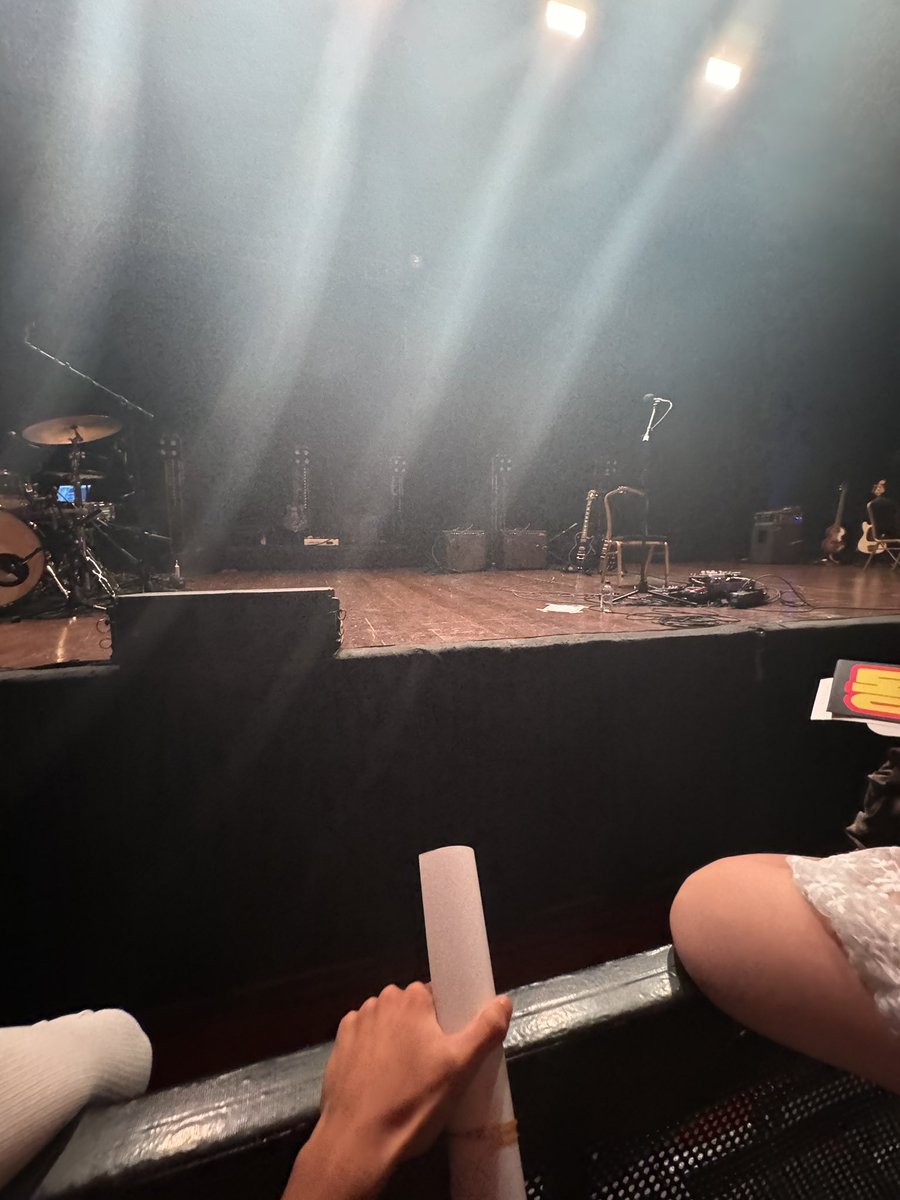haegeumzx's tweet photo. GUYS IM BARRICADE πππ
#WaveToManila #WaveToEarth https://t.co/EEqn131S5Y