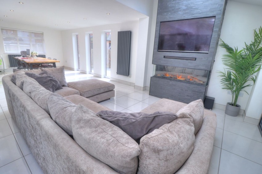 Movuno Estate Agent tweet media