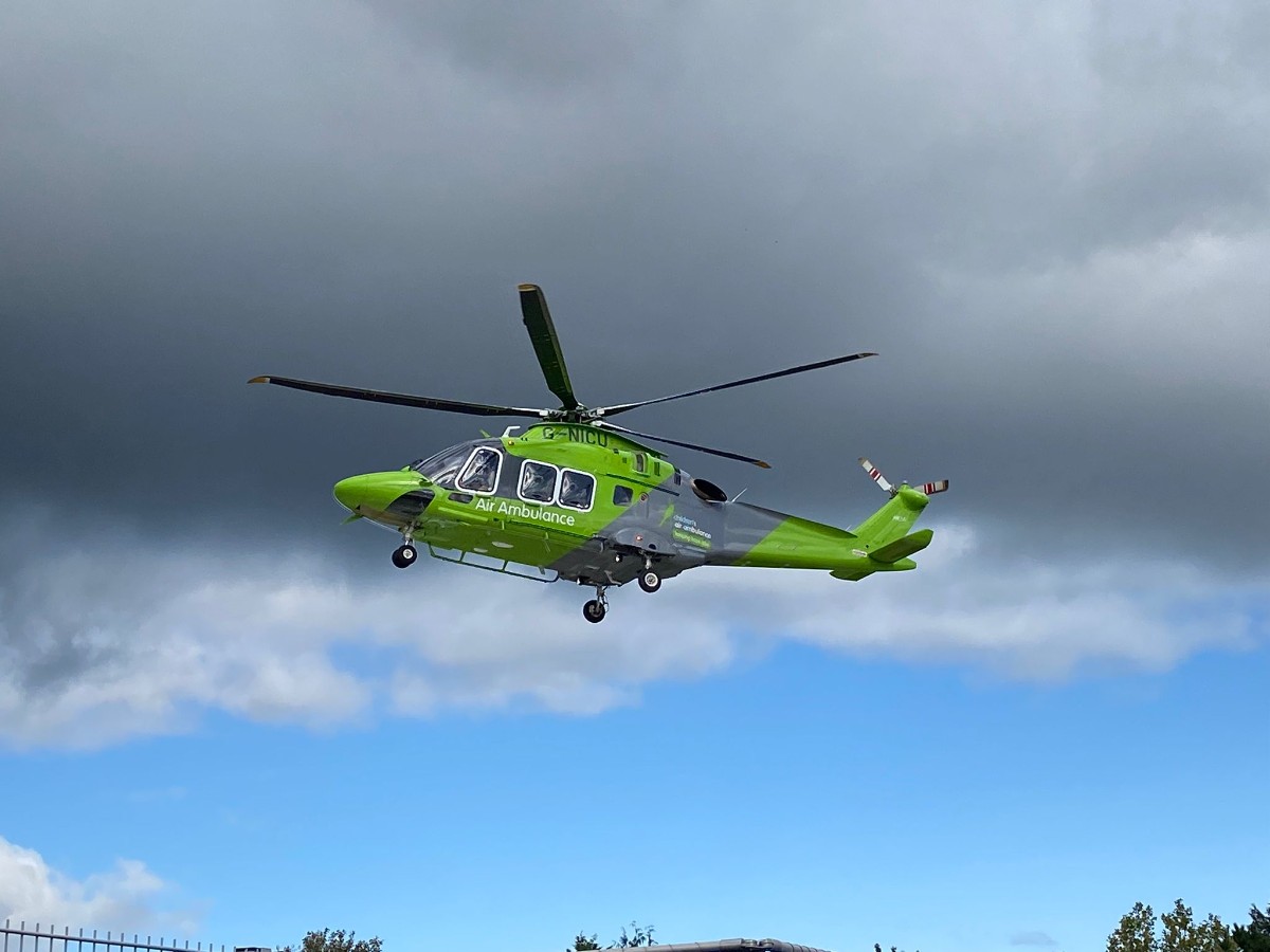 On Saturday, our crew worked alongside the clinical partner team @WATChTransport to safely transfer a patient and parent in just 39mins. The same journey by road would have taken nearly 2hrs 47mins 💚 Help keep us flying, donate today - airamb.co/3v4cAGJ