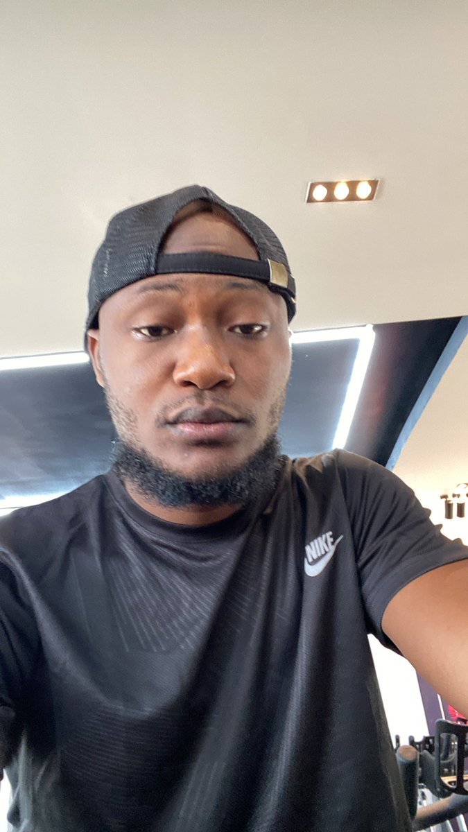 kourageouze's tweet photo. Acquiring more  knowledge is not a bad idea, learning everyday is part of the process of building yourself up, i just want to thank @MrempowermentN the president of #Pwanwangroup and my able Coordinator @OfoegbuCharles_ for imparting wisdom to me through #Pwanmaxseminar #OjuEko https://t.co/4PFiBpTlEd