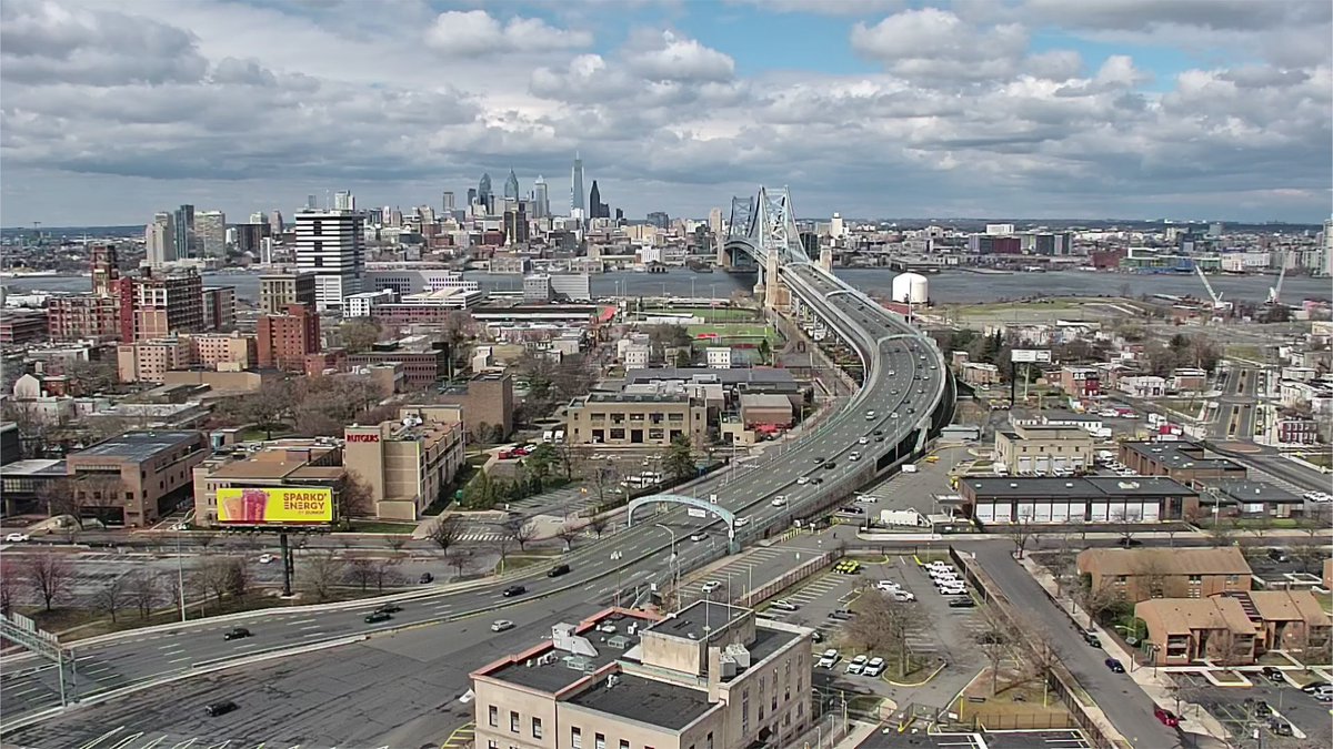 #HappyMonday #Philadelphia Looking good! Love me an interesting sky 🌤️😘@CBSPhiladelphia