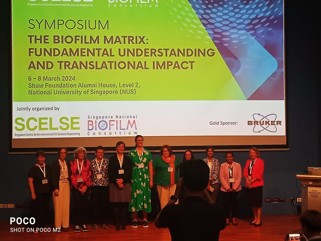 Helma David (@helma_david97) on Twitter photo A remarkable journey in science! Showcasing our research globally was incredibly fascinating & enthusiastic. Huge thanks to our supervisor <a href="/Solomon_qsl/">Adline Princy Solomon</a>, & our team <a href="/QSL_SASTRA/">Quorum Sensing Lab @ SASTRA</a>, <a href="/SastraUniv/">SASTRA Deemed University</a> for their immense support. Special thanks to the organizing teams <a href="/SCELSE_SG/">SCELSE</a>, <a href="/NUSingapore/">NUS</a> A remarkable journey in science! Showcasing our research globally was incredibly fascinating & enthusiastic. Huge thanks to our supervisor <a href="/Solomon_qsl/">Adline Princy Solomon</a>, & our team <a href="/QSL_SASTRA/">Quorum Sensing Lab @ SASTRA</a>, <a href="/SastraUniv/">SASTRA Deemed University</a> for their immense support. Special thanks to the organizing teams <a href="/SCELSE_SG/">SCELSE</a>, <a href="/NUSingapore/">NUS</a>