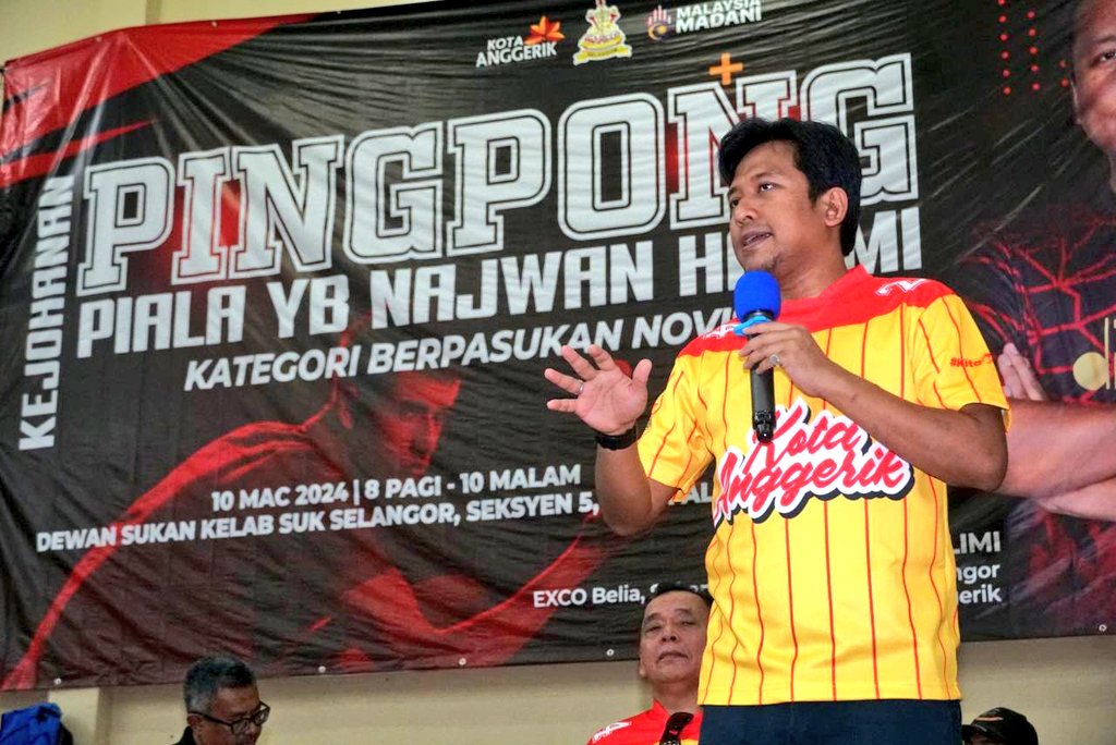 NajwanHalimi's tweet photo. Saya seterusnya ke Dewan Sukan SUK di Seksyen 5 untuk merasmikan Kejohanan Ping Pong Piala YB Najwan Halimi.

Kejohanan ini disertai oleh 32 pasukan dari pelbagai agensi termasuk jabatan kerajaan, masjid, persatuan belia dan pelajar sekolah.

Penganjuran kejohanan ini merupakan salah satu inisiatif Pejabat EXCO Belia, Sukan & Keusahawanan Negeri Selangor untuk menyemarakkan perkembangan sukan ping pong di kalangan masyarakat.