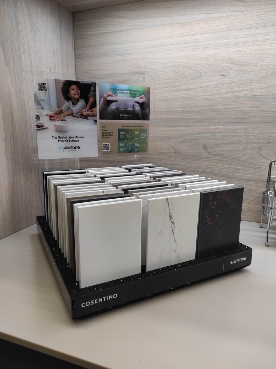 Silestone ha llegado a Vikkerbaün Estudio de Cocinas.
Nos complace anunciar que desde hoy contamos en nuestra showroom con las últimas novedades y tendencias de Silestone by Cosentino, un material mineral mundialmente reconocido tanto para encimeras  como para revestimientos.