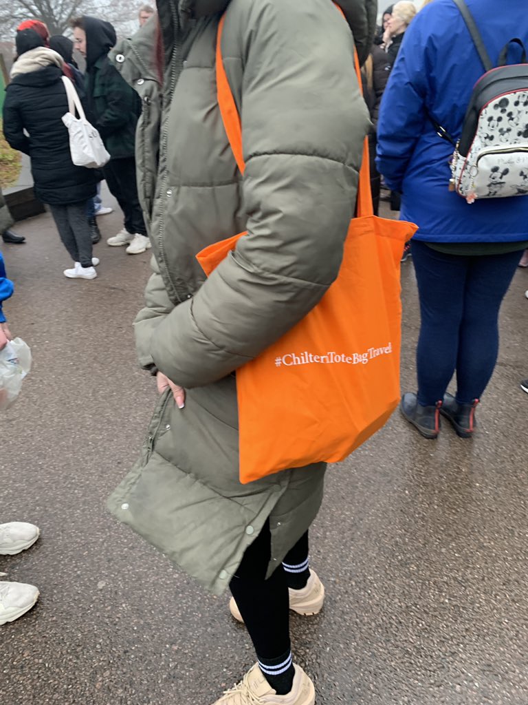 mrRteaching's tweet image. Exciting start to the week with the @CTGtraining @_BSTP @shirefoundation trainees and @brummydwnsouth @cheryl_B_CTSH - arrived @ZSLWhipsnadeZoo for a day of science knowledge and outside the classroom learning opportunities. #outsidelearning #getintoteaching