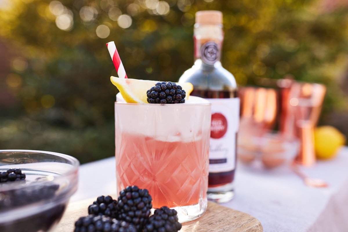 littlered_berry's tweet photo. Spring whispers & whisky wonders🍃As the world awakens, there’s no better companion than our whisky to celebrate the new life springing up around us. Embrace the season of growth with a taste of Yorkshire.
https://t.co/Ii5cUYcyqw
#SpringWhisky #NewBeginnings #YorkshireCraft https://t.co/usm07qtHCI