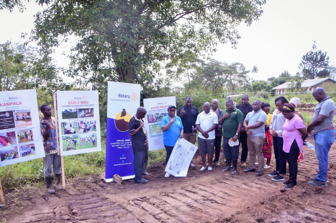 muyomba_edmond's tweet image. With @RotaryEarlyBird #HumbleServant