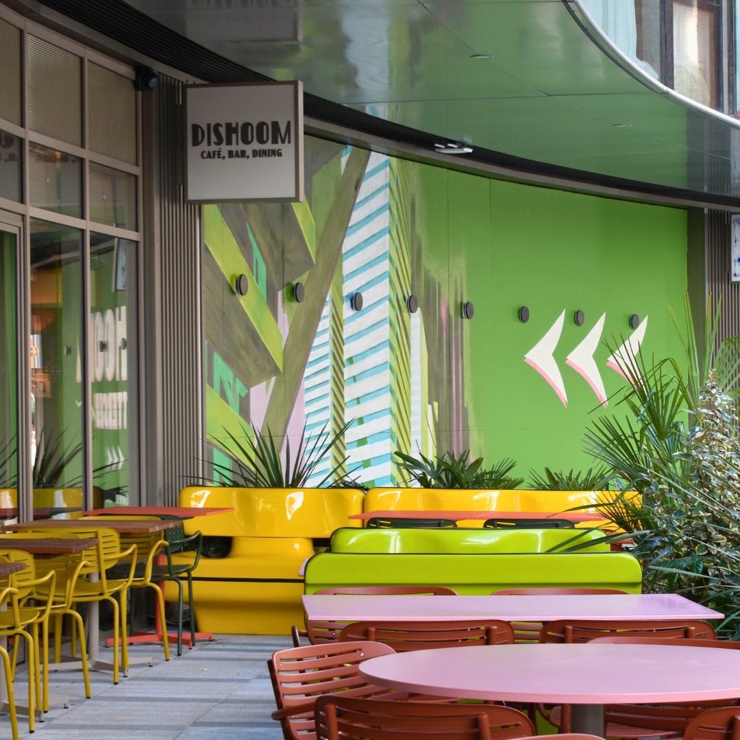 🎨 Vibrant Outdoor Vibes, Sophisticated Indoor Elegance! 🏝️ Discover the perfect blend at Dishoom Battersea. Our Mom armchairs and steel table tops steal the show outside!

Explore more at insideoutcontracts.com/projects/disho…. 

#InsideOutContracts #RestaurantDesign #DishoomBattersea