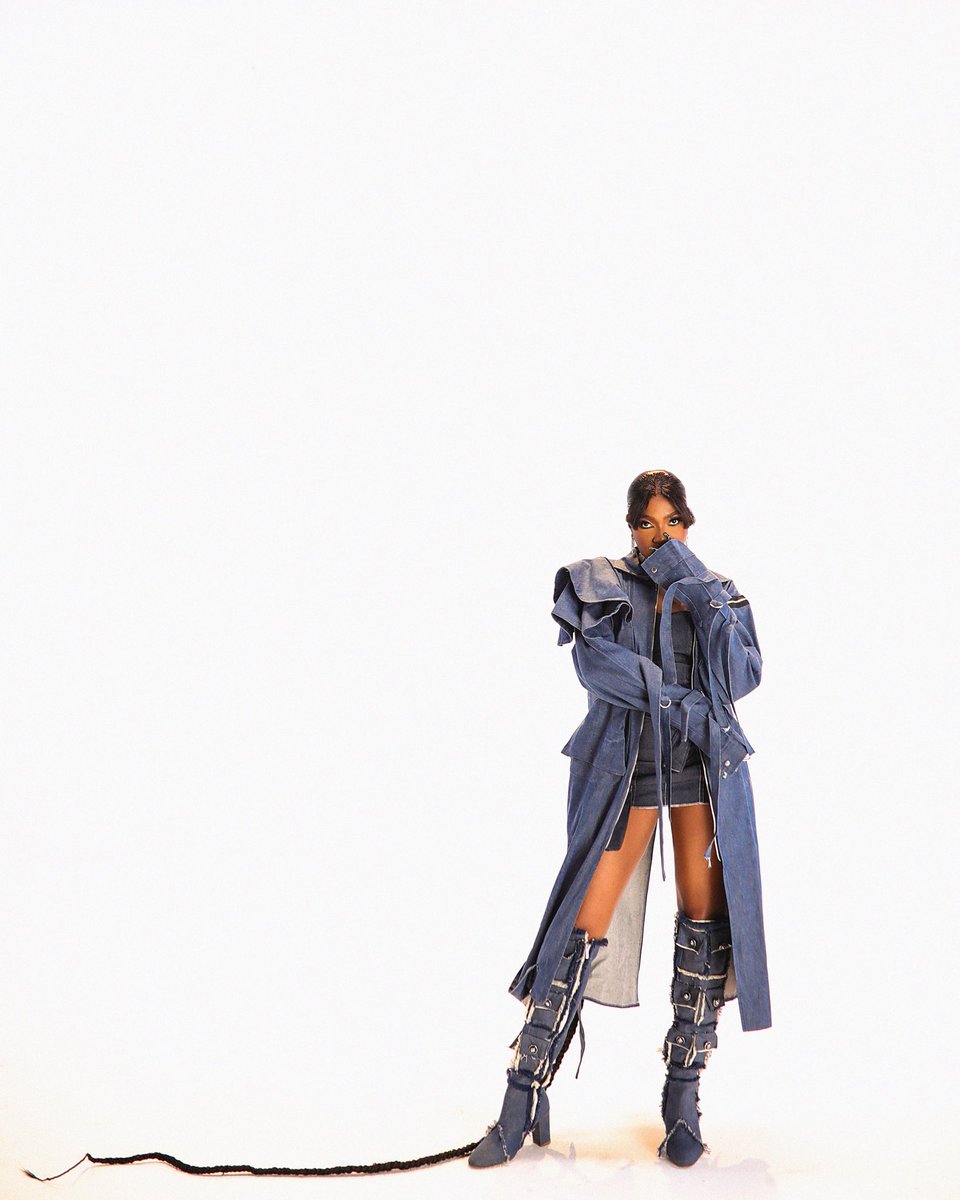 Straight out the EP NEW DAWN, I'm thrilled to share that my next new single 'DAWN' will be out by midnight! Stay tuned 💎