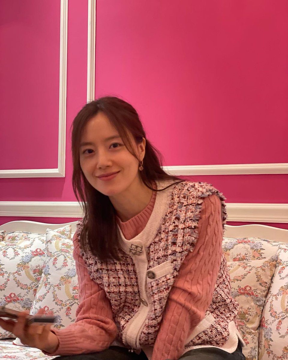 M00NCHAEWON's tweet photo. https://t.co/xeU0Iyw6lr