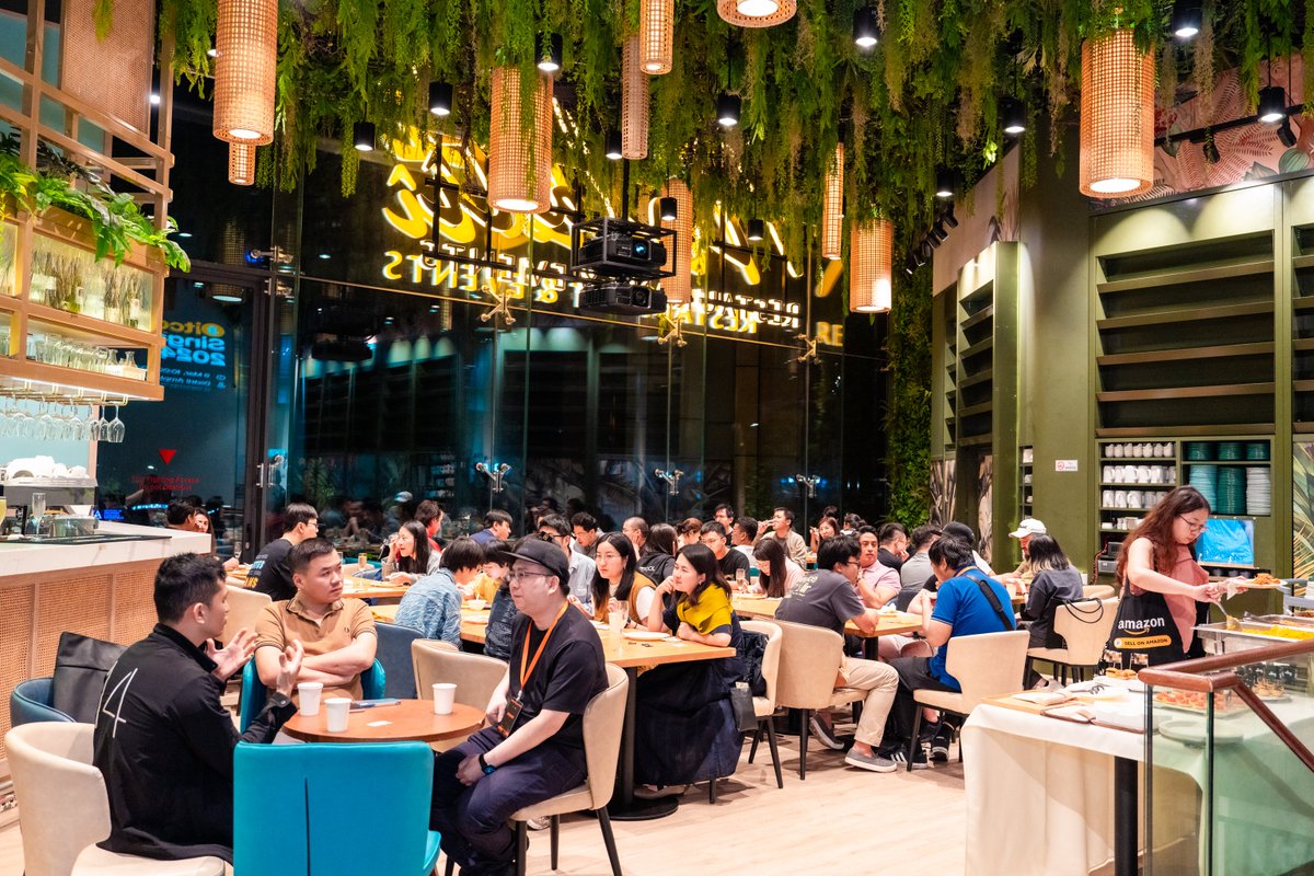ABCDELabs's tweet photo. This weekend, the 2024 BTC Singapore, co-hosted by @ABCDELabs  and @NervosNetwork , concluded successfully, marking a milestone in the blockchain community.

We were delighted to witness over 500 participants from around the globe coming together to discuss the forefront of Bitcoin technology. The conference covered almost all of the most-heated topics such as RGB++, BitVM, DLC, Lightning Network, Utreexo etc. ⚡️#TheFutureIsNow #BTCSingapore