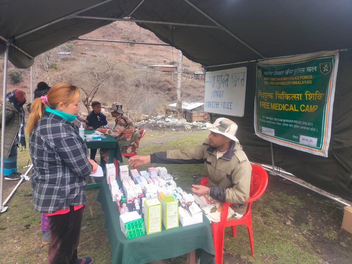 31st Battalion #ITBP organised a free Medical Camp and 'Nasha Mukt Bharat Abhiyan(NMBA)'  in vibrant villages Taksing, Gumsing and Taying in Upper Subansiri district of Arunachal Pradesh.
#HIMVEERS 
#Vibrant_Village_Programme