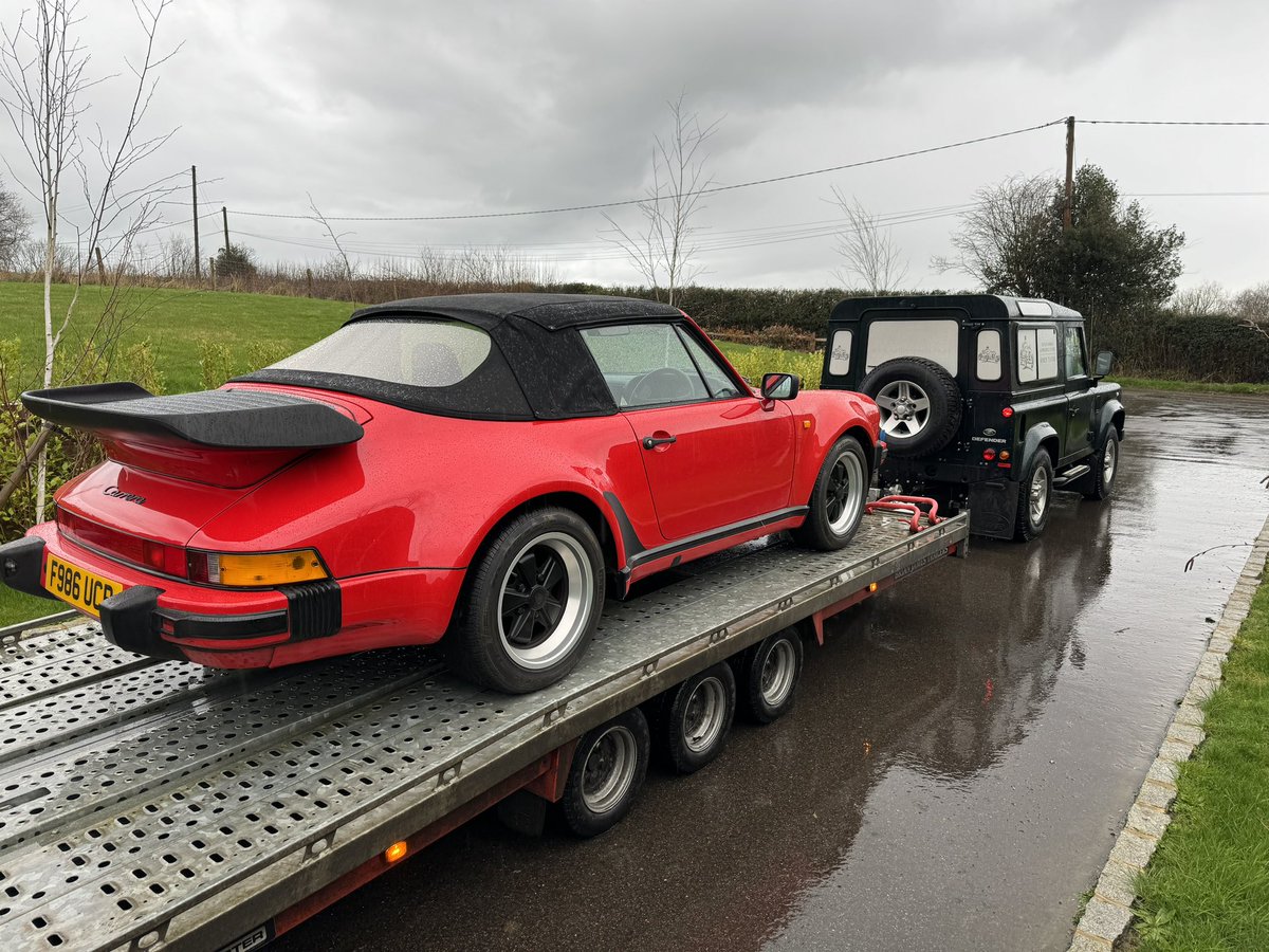 NutleySports's tweet photo. INCOMING ! Only 75 SSE Supersports were produced in RHD for the UK market with just 26 examples built in Cabriolet form !

#rarecar #porsche #porsche911 #911 #porsche911supersport #turbolook #porsche911carrera #aircooled #flatsix #porscheclassic #nutleysportsprestige https://t.co/Te3lBFSCZn