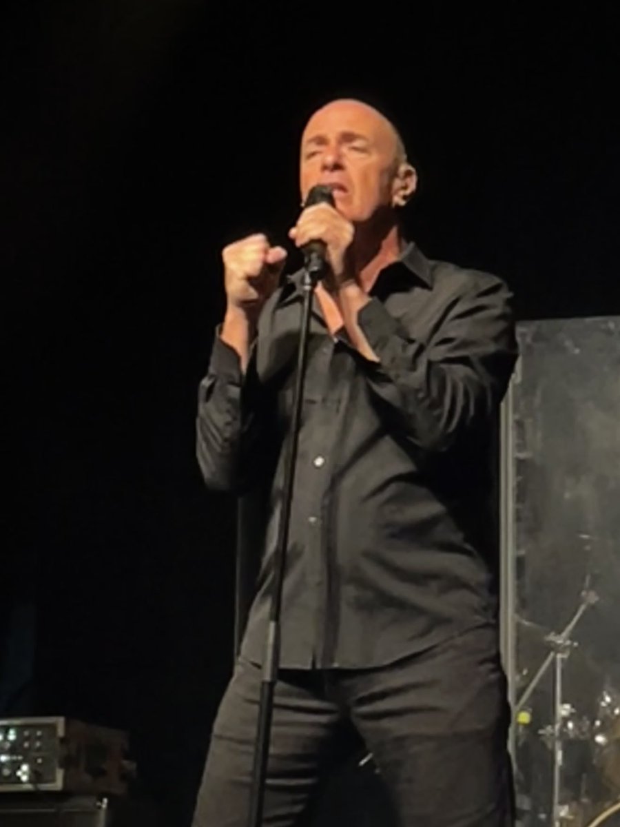 collmoff's tweet photo. @peterjohncox Always a great night out! Come back soon! Maybe winter time ??? Hahaha https://t.co/KuHPjsP2WZ