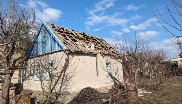 Russia killed 3 civilians in the Donetsk region over the past 24 hrs .

Military Administration, Vadym Filashkin, 

'On March 10, the Russians killed three residents of Donetsk region: 2 in Dobropillia and 1 in Chasiv Yar. Another 12 people across the region were injured,'