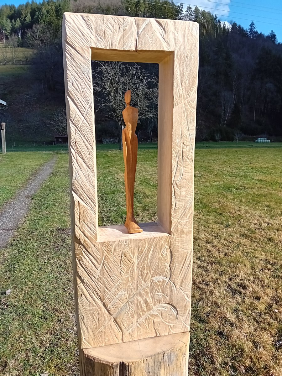 DerBaden's tweet photo. 👁️Entdecken Sie die neue Skulptur MENSCH IM RAUM von Bildhauer Martin Schonhardt📲https://t.co/3hCnKQghRg #skulptur #holzbildhauerei #holzbildhauer #holzbildhauerbawü https://t.co/V4dcBHkspG