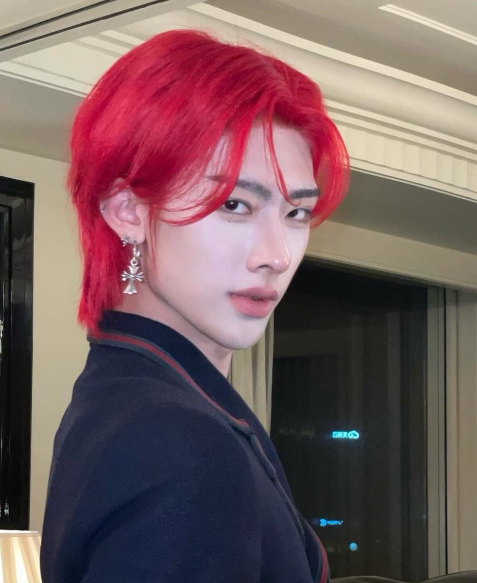 ハンビンがリッキーの赤髪を見た感想「3秒後に火事になりそうな髪」←しぬ