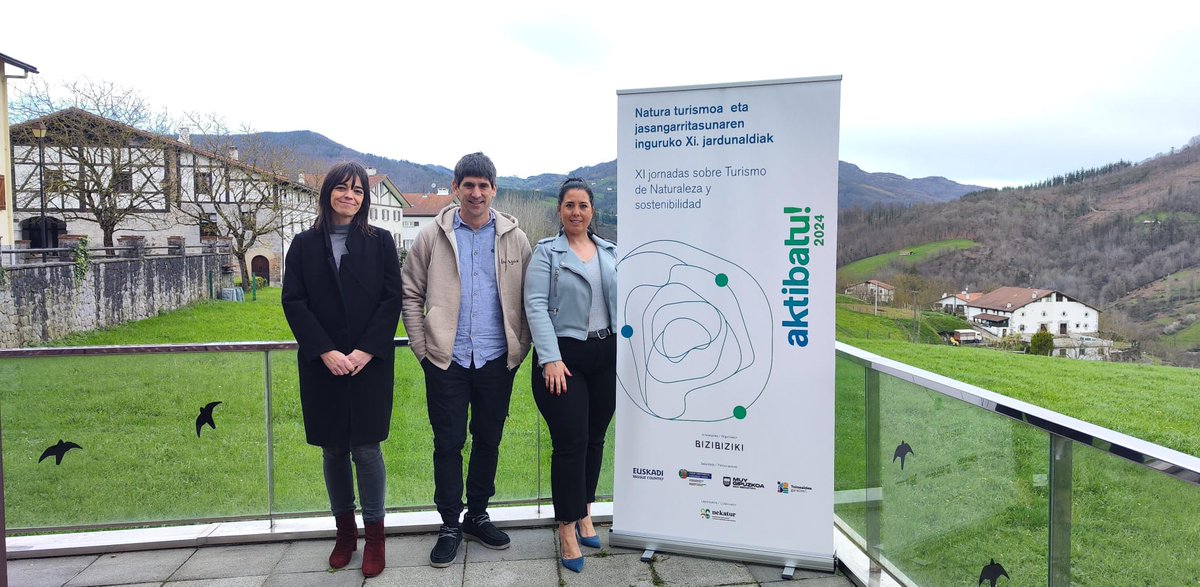 AzaharaDomingue's tweet photo. Turismo-sektorearekin zerikusirik baduzu, bi hitzordu dituzu datorren asteazkenean:
En #Altzo la XI Jornada @aktibatu sobre Turismo de naturaleza y sostenibilidad de @Bizibiziki
En @HotelTresReyes la Jornada de Empleo & Turismo organizada con @LanDpto
#ZUREtzatGipuzkoa https://t.co/uPYdOTElgt