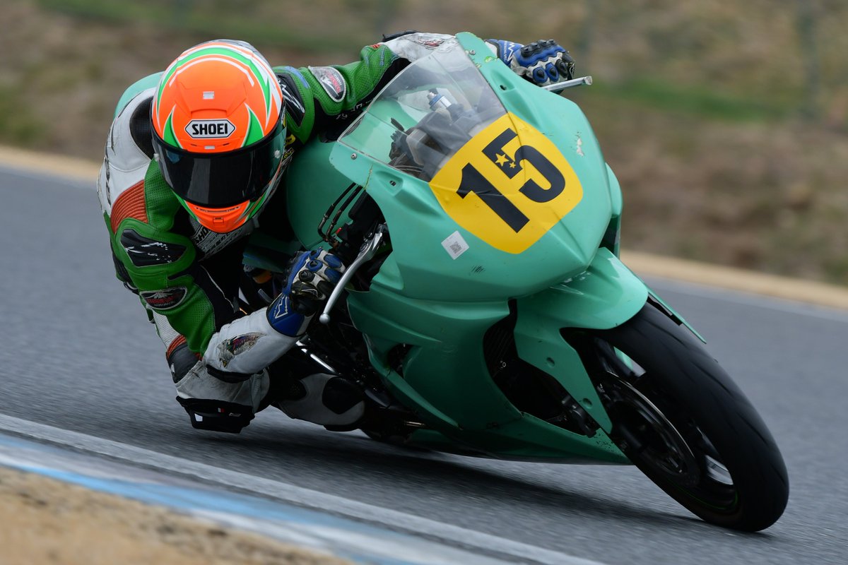 _Kabe_U_'s tweet image. そういえばNinja250Rのオイルいつ替えたっけな…フィルターも…
月末に向けて用意しないと！

#KRT走行会 
#BKB 
#文鳥かわいいぞ文鳥