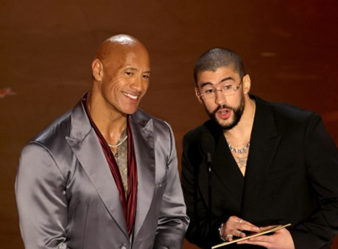 OLFResurrection's tweet photo. Felicitamos a Bad Bunny por ganar el Oscar de la Voz y la Canción en la entrega 94 de los premios. Así se une a la lista de puertorriqueños, José Ferrer, Rita Moreno y Benicio del Toro. Felicidades a todos los vegalteños y a su alcaldesa María Vega Pagán por este gran triunfo. https://t.co/GbG9Om9RqS