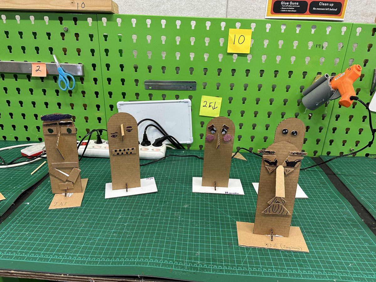 We welcomed a group of students from Pathways School in India into the Makerspace today. They learned about Korean protective totems called Jangseung (장승) They began to create their own fun faces using cardboard scraps and a lil creativity.
