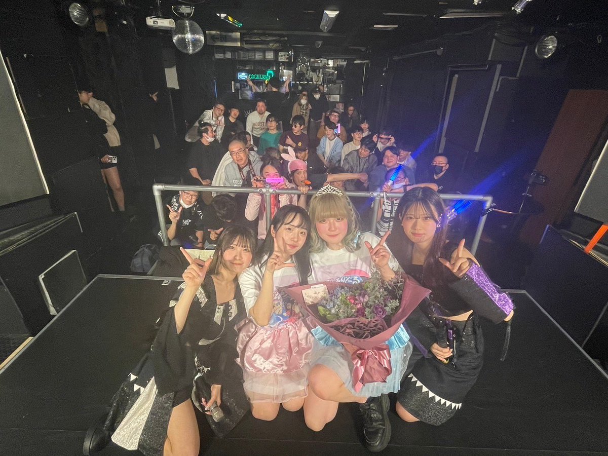 demon_factor's tweet photo. ゔぇありーどーる･らい卒業ライブありがとうございました😈

らいちゃん、卒業おめでとう！！！ https://t.co/eSZmNEetey