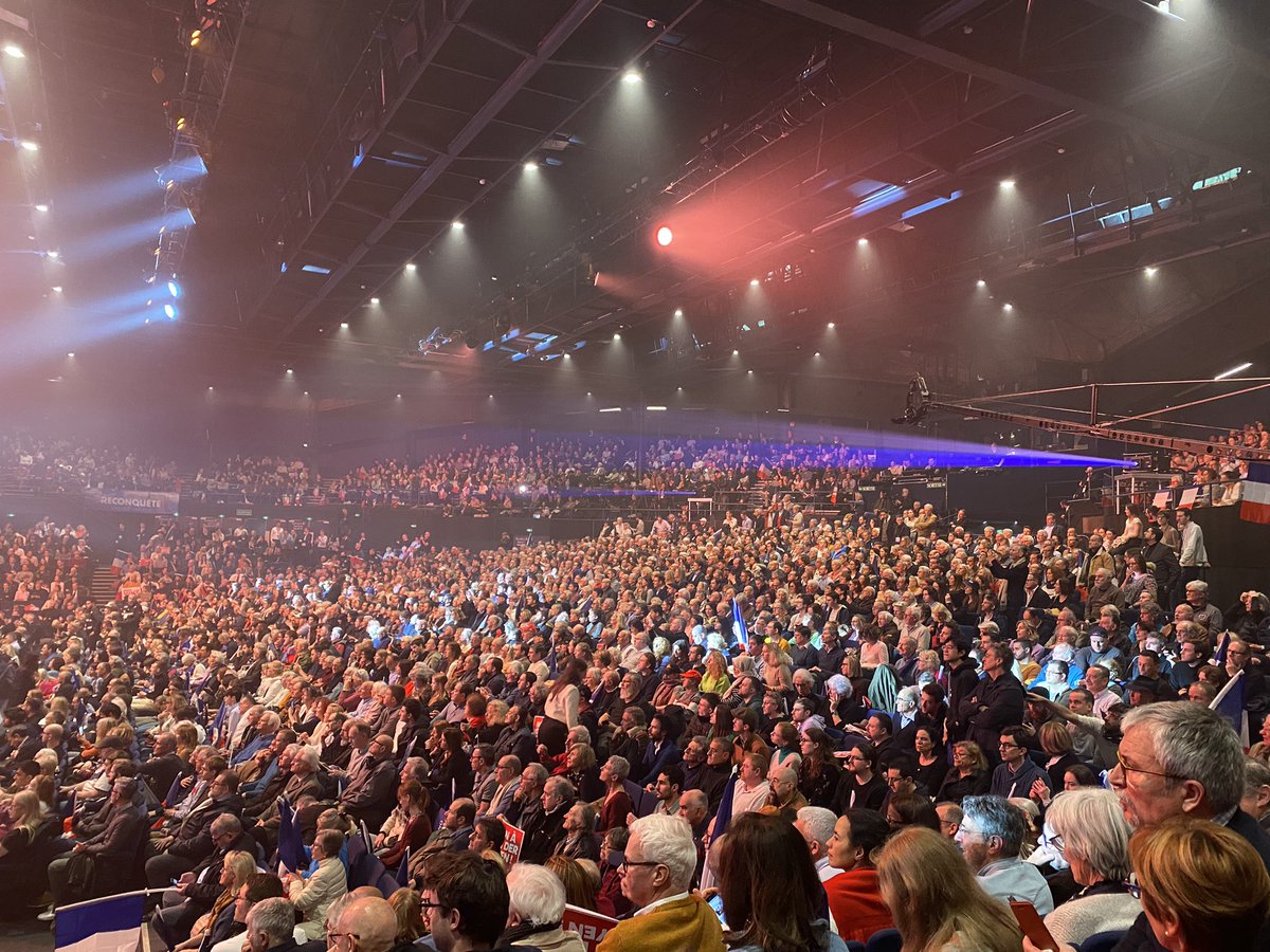 La #France se mobilise à nouveau pour écrire l’histoire.

Les Normands se lèvent, avec <a href="/MarionMarechal/">Marion Maréchal</a> pour défendre nos valeurs à l’échelle #Europeenne !! 
#LaFranceFiere 🇫🇷

<a href="/Reconquete_off/">RECONQUÊTE !</a> <a href="/GenZemmour/">GÉNÉRATION ZEMMOUR</a> <a href="/stanislasrig/">Stanislas Rigault</a> <a href="/ZemmourEric/">Eric Zemmour</a> <a href="/Reconquete_Norm/">RECONQUÊTE | NORMANDIE</a>