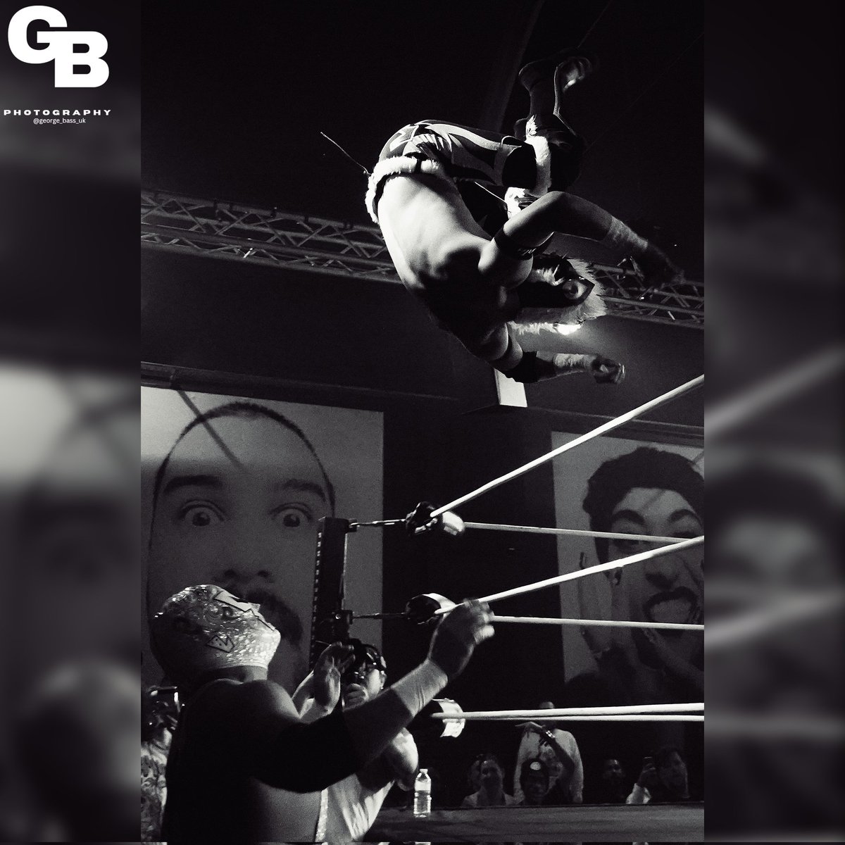 george_bass_uk's tweet photo. What an incredible match between @KidLykosII and the debuting @hijodewagner last Thursday @ThisIs_Progress. 🔥🔥🔥
#Chapter165 https://t.co/GdHMdRKwWq