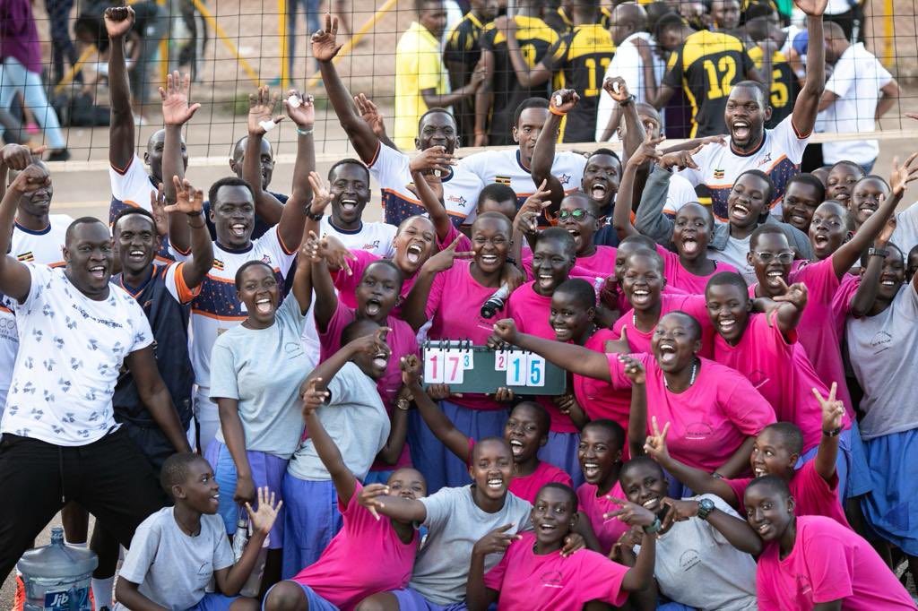 nemostarsclub's tweet photo. #AppreciationPost
To the 7th player from yesterday’s encounter🔖NEMO 3-2 SPORT-S (25:14, 25:20, 28:30, 14:25, 17:15)
Your adrenaline,vibe and oomph were contagious and the perfectFit for the victory 🧩 puzzle!
WeCherishYou👏🏿👏🏿👏🏿
#lunchtime-bliss #NEMObound😎
📸@Mugambwa_ https://t.co/rjMToJkMWN