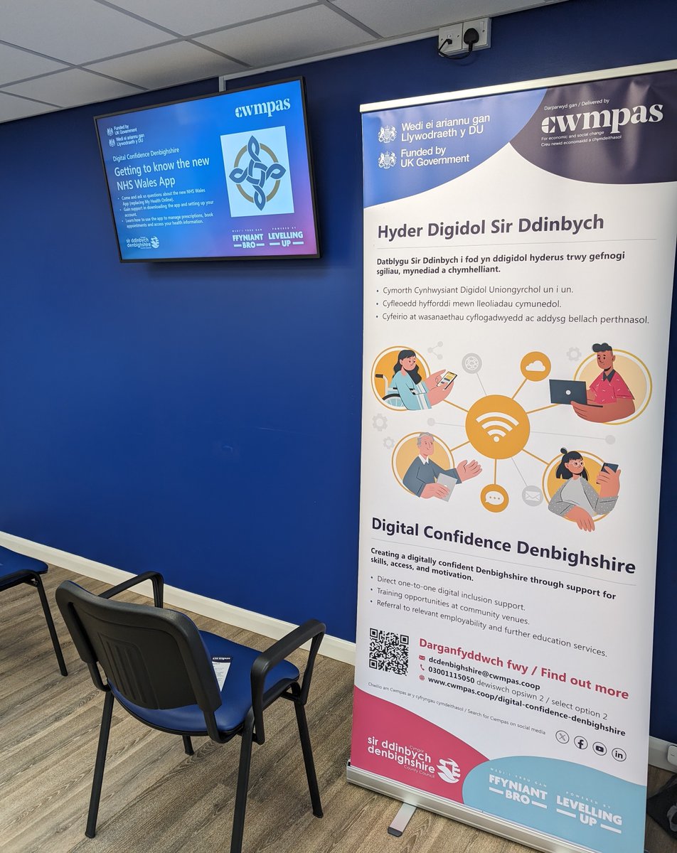 ema_cwmpas's tweet photo. Did you know that #MyHealthOnline is switching over to the #NHSWalesApp? 

We're here to help build your confidence on how to use the app in #Denbighshire.

We're at a digital drop-in at a GP Surgery in #Rhyl to support people to use the new #NHSWalesApp. 

@DenbighshireCC #UKSPF https://t.co/xAsToRe9K2