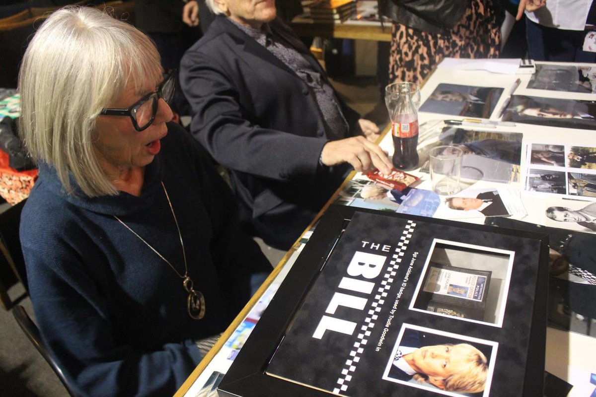 LukeelkinsTV's tweet image. Another brilliant event on Saturday night from
@MistyMoonEvents after years of patience I finally got the lady herself Trudie Goodwin to sign the frame of my screen used prop from #TheBill