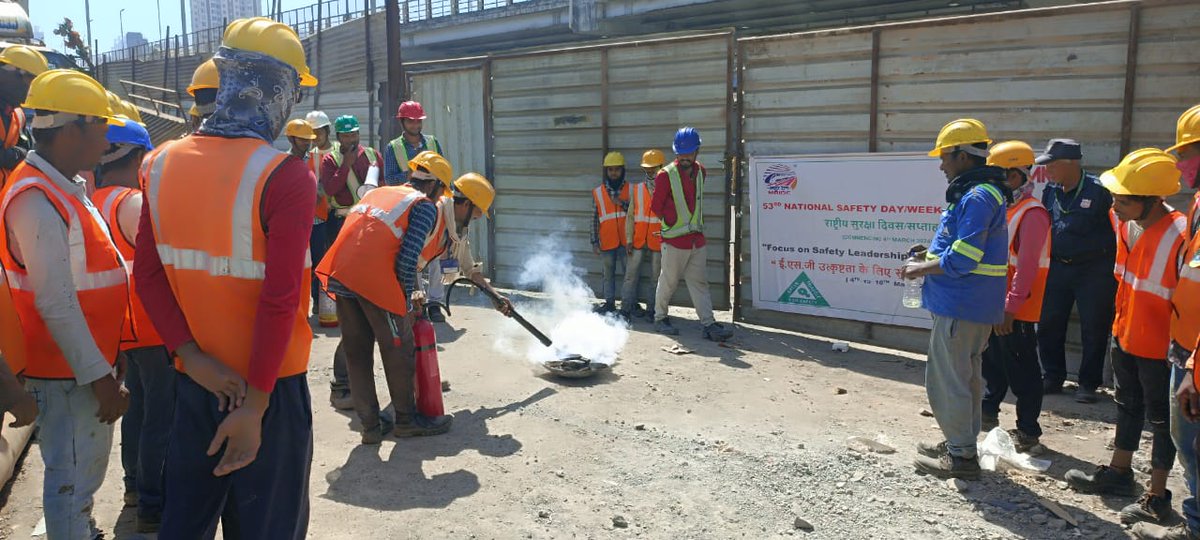 Maharail_Corp's tweet photo. #MRIDC concluded the 53rd #NationalSafetyWeek with a theme of “Focus on Safety Leadership for Environment, Social, Governance Excellence". #Safety activities were carried out at various ROB sites across the state . #SafetyFirst #Awareness https://t.co/R1wtnkEWaT