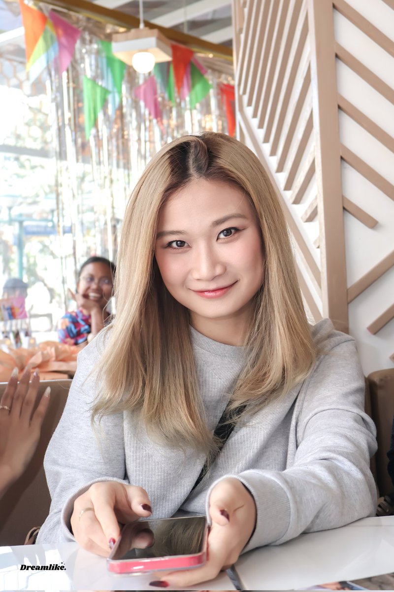 rocher_universe's tweet photo. A day with YARA PH & Cocoon' | Rocher Photos
-
Thank you Universe and Cocoons na pumunta sa debut anniv ng YARA kahapon ๐ฅฐ To more gatherings with you! ๐
#DebutYARAnn1versary
YARA PH #YARA_ph
#YARA_PH #YARA #YARA_ROCHER #UNIVERSE #PPOP #PPOPRISE #YARA_COMEBACK YARA PH https://t.co/OqHWgB6PjZ