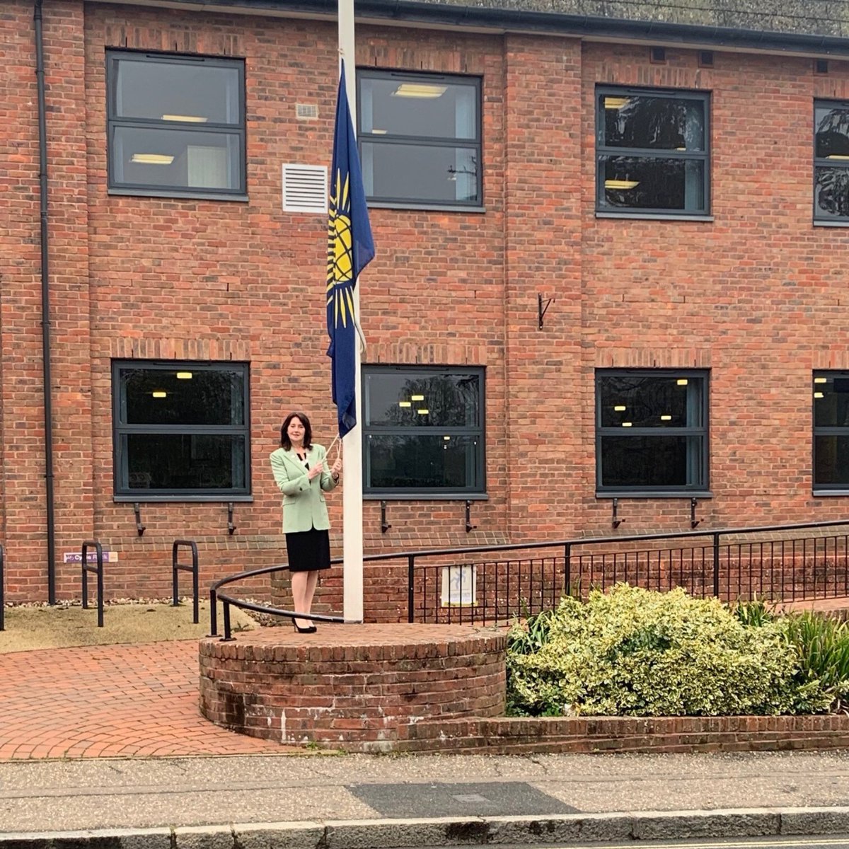 BDCchairman's tweet photo. #commonwealthday Message from the Chairman of #Braintree Council https://t.co/9AVu2uEg0Q