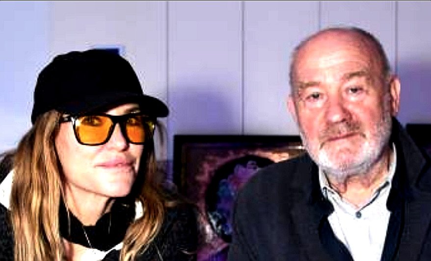 BluesmanMikeF's tweet image. Paying tribute to Vince Power of Mean Fiddler group on #Blueshour later, who passed Saturday (seen here with @CerysMatthews  BBC Blues Show). Vince was influence for one of my better known singles about @ImeldaOfficial who coincidentally he knew #RIPVince
standard.co.uk/news/london/vi…