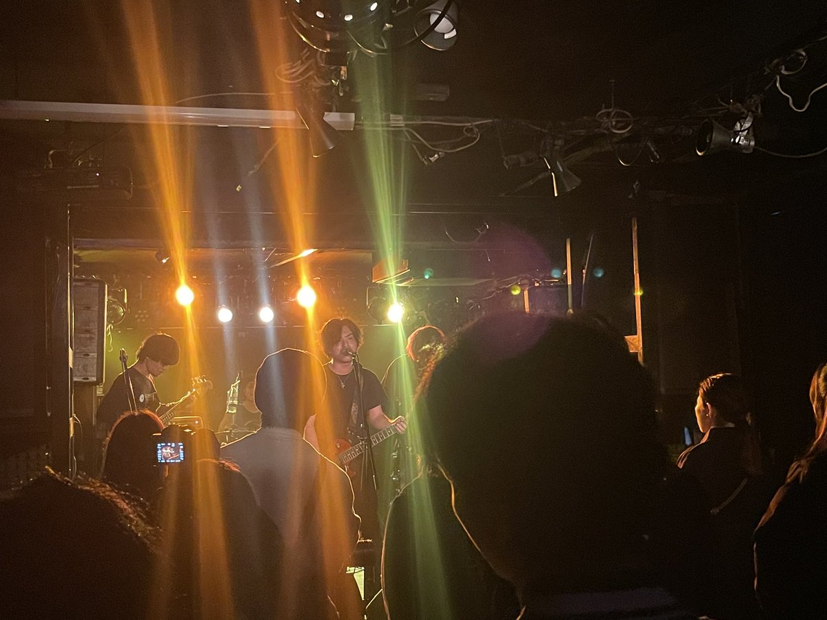 SWC__official's tweet photo. Spring Wind Colors pre.
「最後の春、風は彩る」 

3組目【THE BLACK RHINOS】
始まりました！！！🦏⚡️🦏⚡️ https://t.co/m6lpt9DtkH
