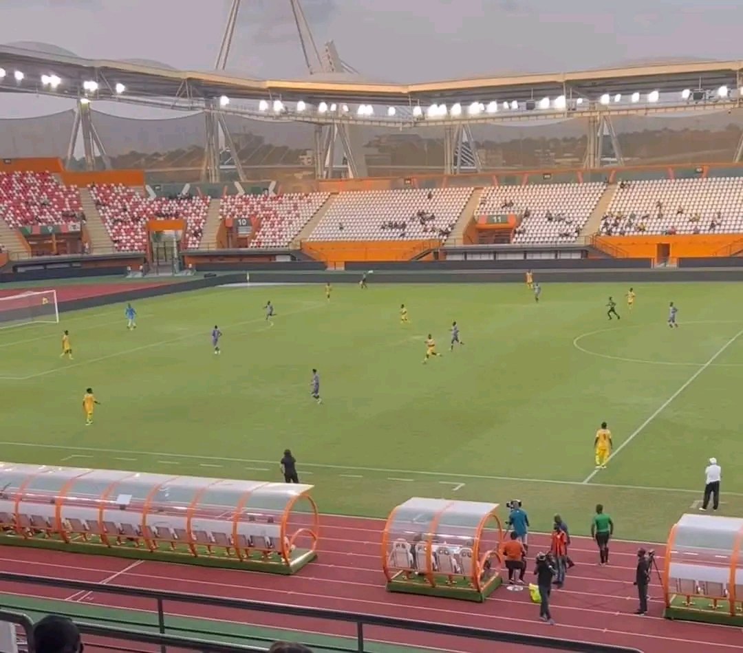 dailyechoes237's tweet photo. Sports Echoes

Ivorian stadiums used at the just-ended AFCON competition are now available for the hosting of championship matches. 

Cameroon is yet to prioritise its own AFCON 2021 stadiums for the same purpose 😒

#DailyEchoes #Oscars2024 https://t.co/MRbwhfbL8l