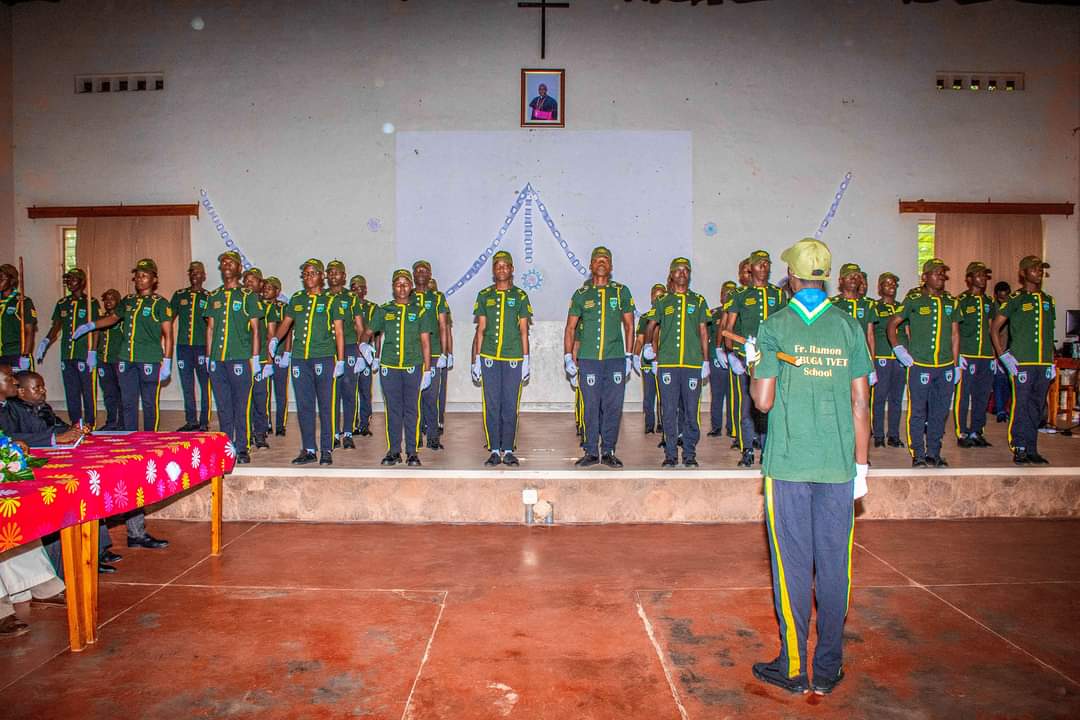 Fr_Ramon_K_TVET's tweet photo. 1/4) "Ubwo se niba abana bawe barya akaboga izo nshuro gusa mu gihembwe, #protéines bazikura he ko bari mu myaka yo gukura no kurya bihagije (ibiribwa byiza kandi byinshi), kandi ibyo batakaje muri icyo gihe bikaba bidashobora kugaruka"?
.../... https://t.co/D3wAr9qxHv