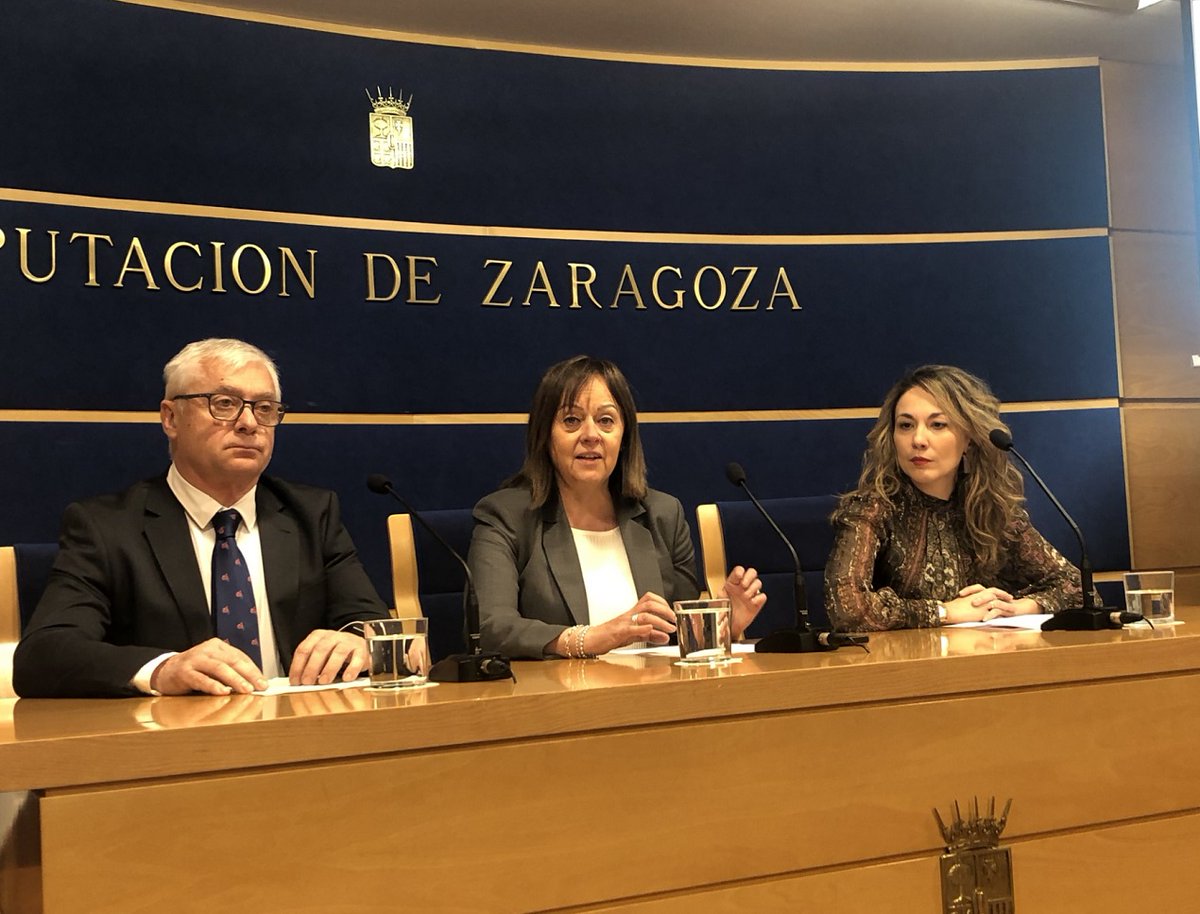 DPZaragoza's tweet photo. 🎬 Mañana comienza en la Facultad de Educación de la @unizar el II Festival de cine escolar

🎥 A este certamen, que cuenta con la colaboración de la @DPZaragoza se han presentado 40 cortometrajes de centros educativos de toda España

ℹ️ https://t.co/ZeCSgH8SIR https://t.co/apogZUj7Bg