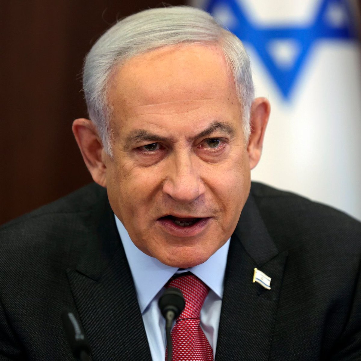 Raise your hand if you think Netanyahu is EVIL! 🤚