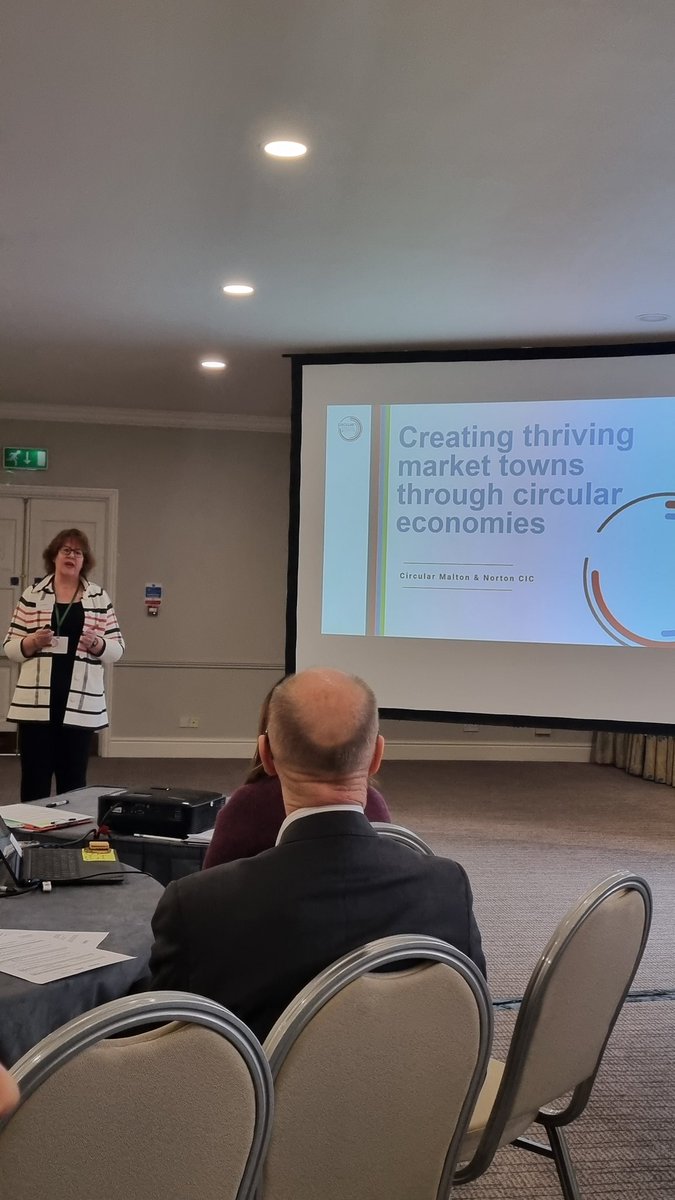 Grow Yorkshire (@growyorks) on Twitter photo 1/2 'Market towns are the ideal size to tackle challenges, realise opportunities and make things happen fast' - Sue Jefferson of <a href="/CircularMalton/">Circular Malton and Norton</a> sharing Malton and Norton's approach to becoming the UK's first circular economy market town. 🔄 1/2 'Market towns are the ideal size to tackle challenges, realise opportunities and make things happen fast' - Sue Jefferson of <a href="/CircularMalton/">Circular Malton and Norton</a> sharing Malton and Norton's approach to becoming the UK's first circular economy market town. 🔄