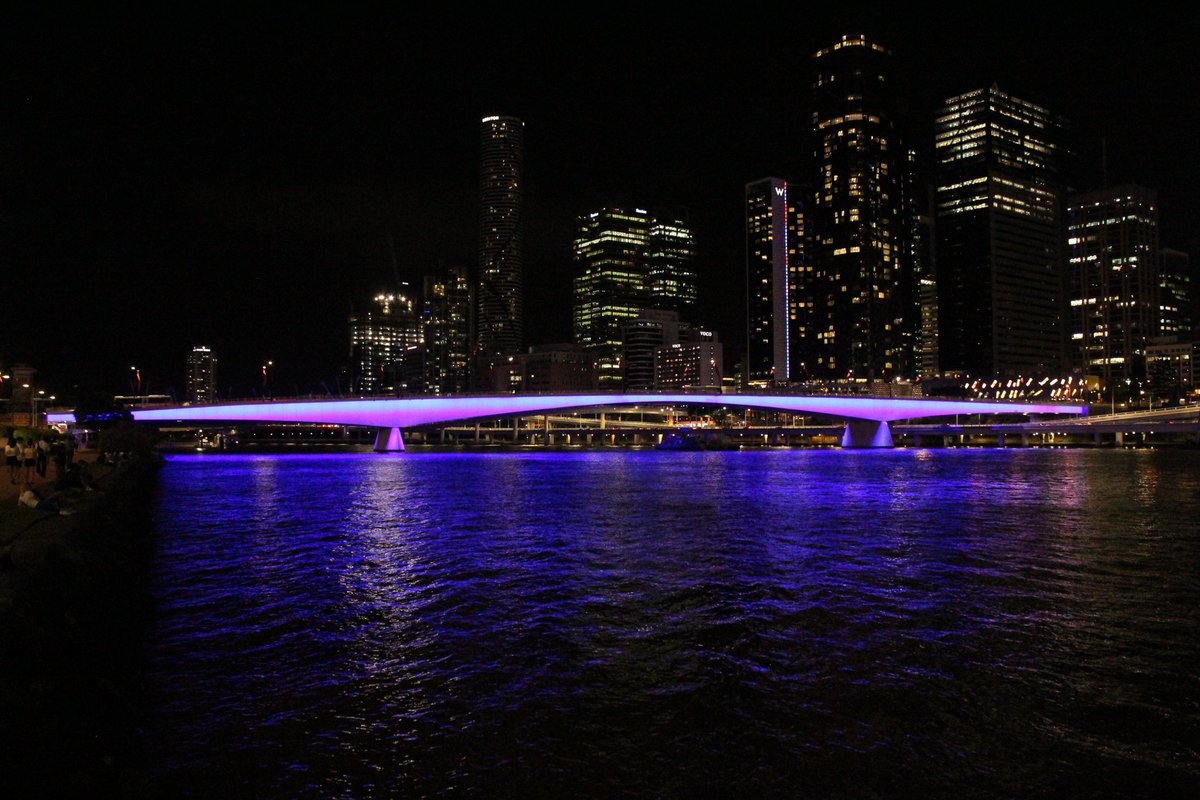Triddy243's tweet photo. Took some photos in the city on Friday night. Forgot my tripod so they're not the best, but I'm still happy with them. https://t.co/RIDRceeTEb