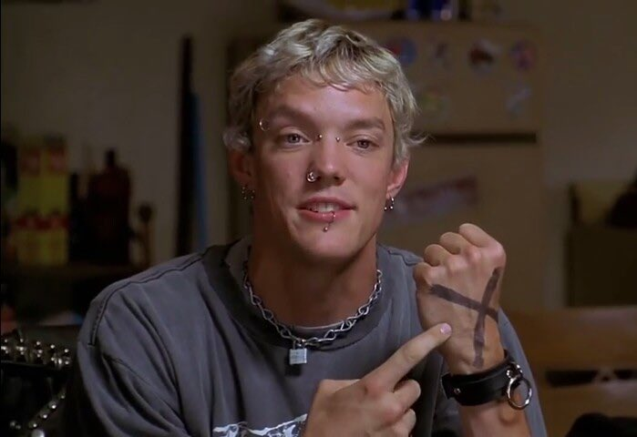 TheCinesthetic's tweet photo. matthew lillard in senseless, 1998 https://t.co/z9vwdQW9lv