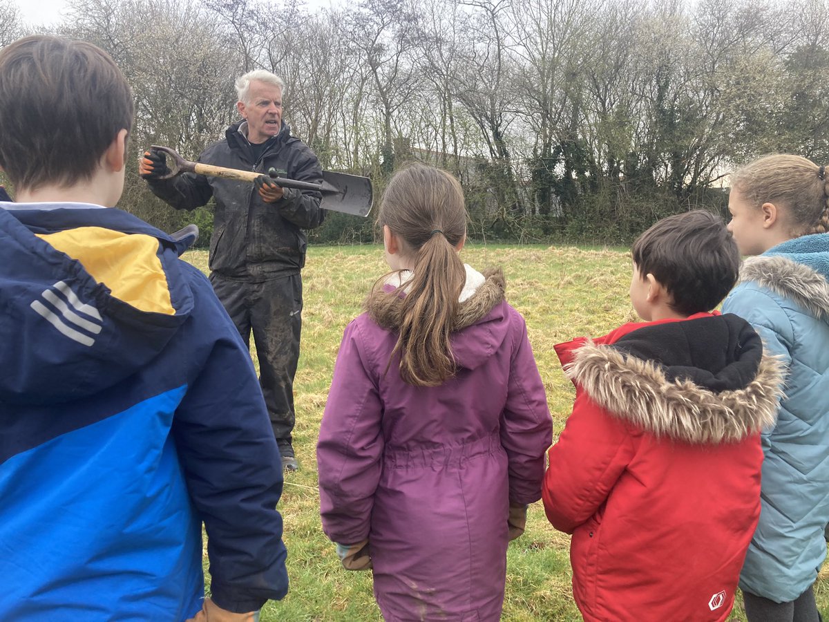ThornhillPS's tweet photo. A brilliant morning for the eco committee planting trees with @CoedCaerdydd. We think we planted about 100 saplings to help make a new woodland area! @EcoSchoolsWales #TPSethical https://t.co/RaYWcQG7Ox
