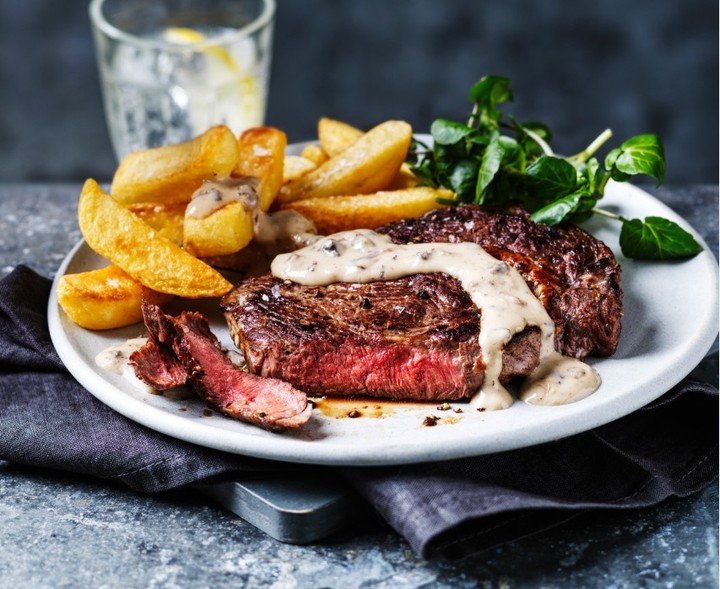 PSA! Our Steak Dine in Deal is back 🤤 Enjoy one main, one side and one sauce for €15 - how can you refuse 😍 #MandSFood #DineinDeal