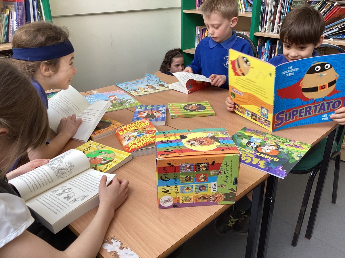 NorthleazeCofE's tweet photo. We are incredibly thankful to @ASDA for their donation of books worth around £40 to the children at Northleaze. A great selection with quite a few laughs from the children when reading them! Thank you Julie Ryan! #readingforpleasure https://t.co/aJTTgo0yhL