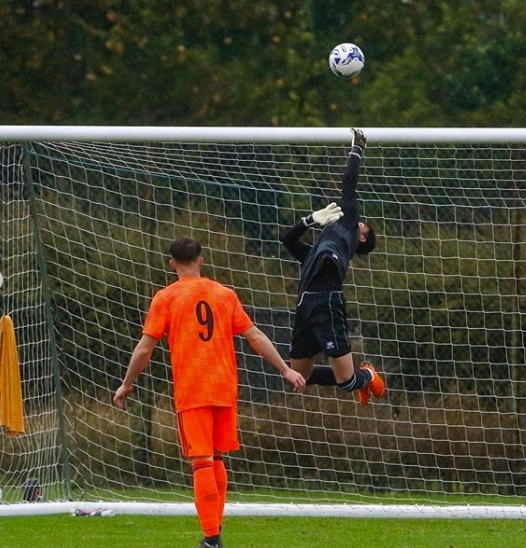 Buy one, get one Half-price on all junior gloves🧤⚽ Hurry - This deal ends at Midnight tonight.