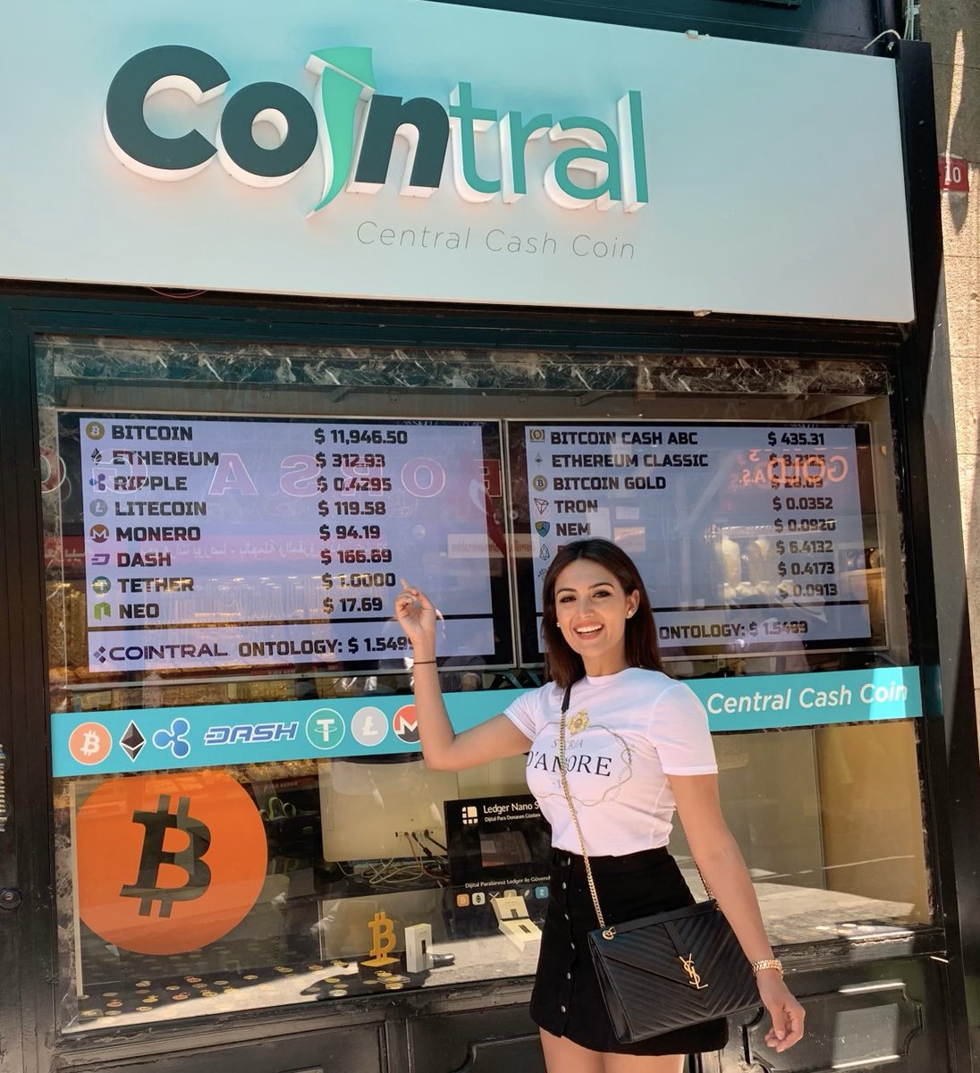 Walking through #istanbul in 2019. Was so excited to see a physical #crypto exchange. This is still the beginning of a financial revolution 🙌 . #bitcoin #ethereum $btc $eth